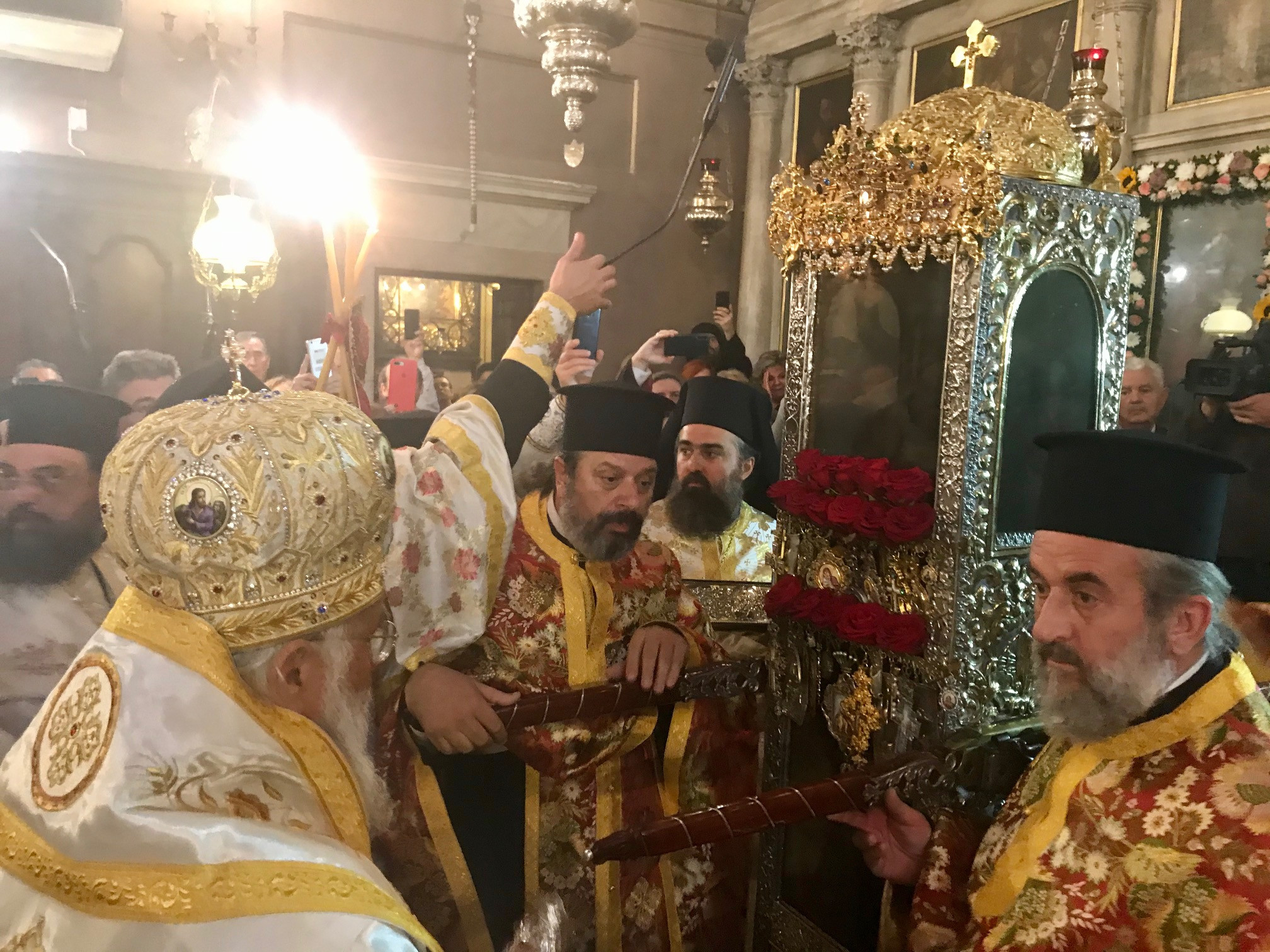 Κερκύρας Νεκτάριος: «Ο Άγιος Σπυρίδων ενώνει την Ορθοδοξία» (photos)