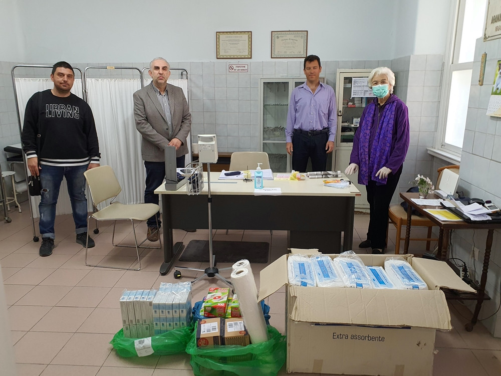 Δωρεά στην Ιατροχειρουργική Εταιρεία Κέρκυρας από την AHEPA Κέρκυρας