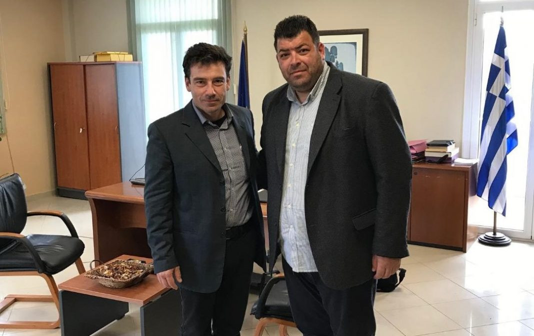 Για θέματα εκπαίδευσης μίλησε ο Αλεξ. Αλεξάκης με τον Περιφερειακό Διευθυντή Ιονίων Νήσων