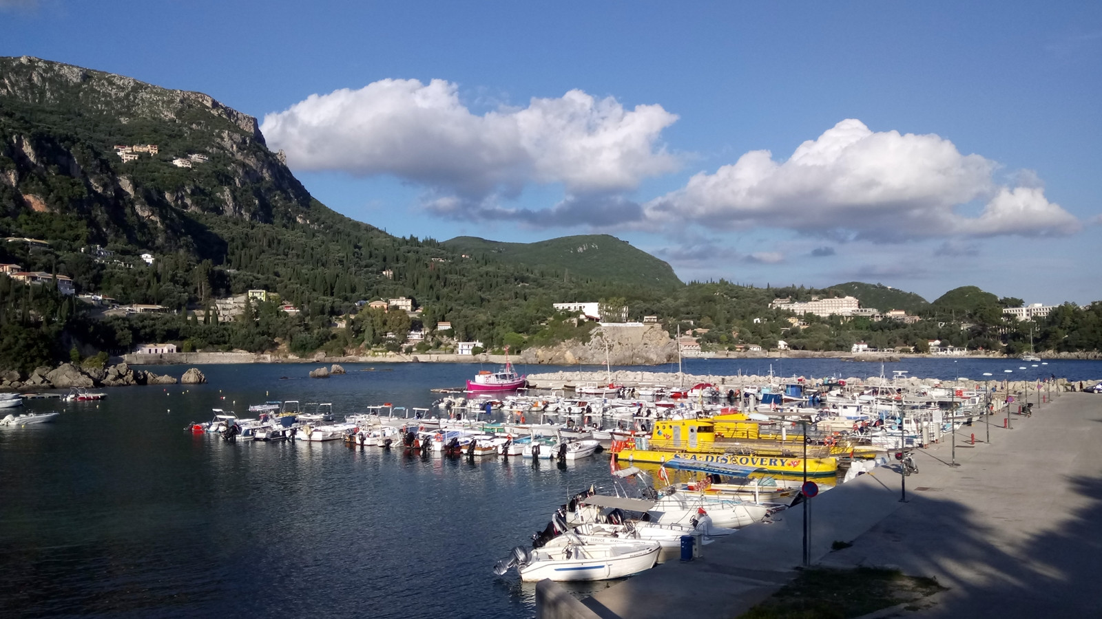 Κλιμακώνεται η κόντρα Γουλή-Καρύδη για το λιμάνι της Αλύπας