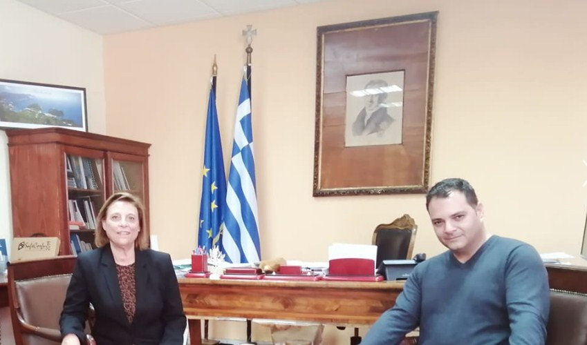 Πρόεδρος και Μέλη του Π.Σ. Αφρας και του Δημοτικού Σχολείου επισκέφτηκαν την αντιπεριφερειάρχη, Μελίτα Ανδριώτη