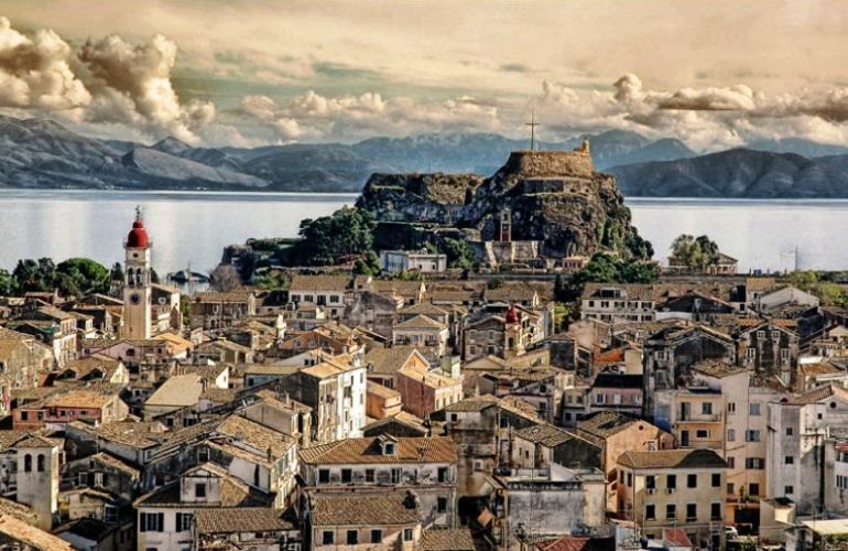 Στάθμευση στην Παλιά Πόλη; Ουδείς μπορεί ή ουδείς θέλει να λύσει το πρόβλημα;