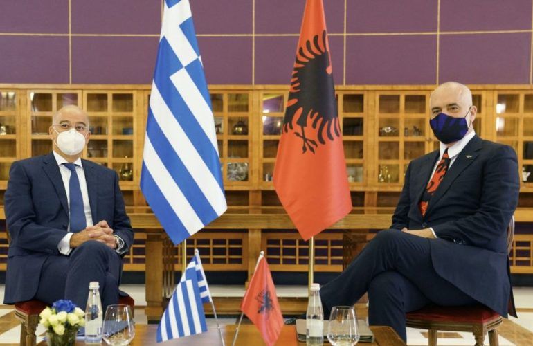 Στη Χάγη Ελλάδα και Αλβανία για τις θαλάσσιες ζώνες