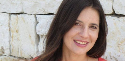 Το νέο βιβλίο της Ευθυμίας Ανδριώτη: «Η εβδομάδα της μαγισσούλας»