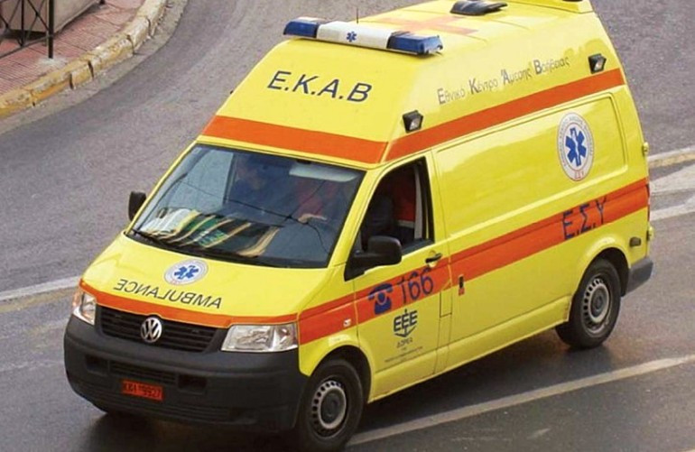 84χρονος παρέσυρε με το αυτοκίνητό του 21χρονη τραυματίζοντάς την