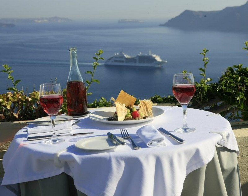 Και τα εστιατόρια ζητούν πάγωμα των δημοτικών τελών
