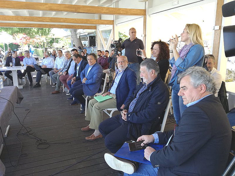 Υπαίθριο brain storming με την Α. Γκερέκου (ΕΟΤ) για την κερκυραϊκή, τουριστική χρονιά