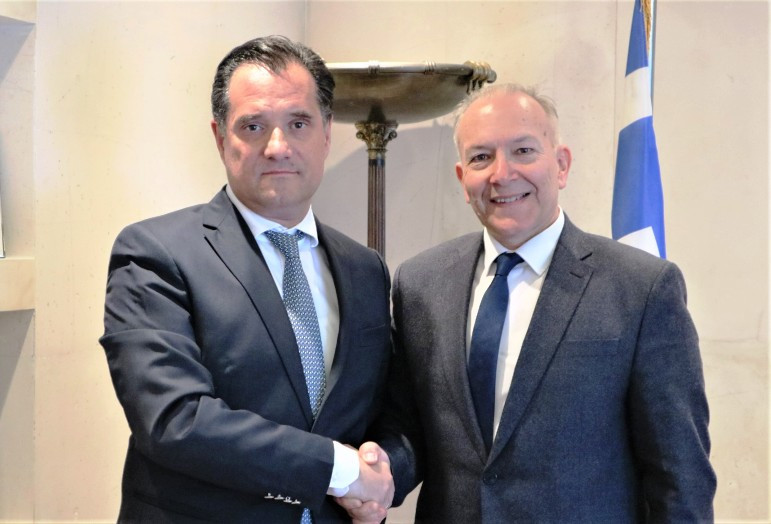 Με τον Άδωνι ο Στέφανος Γκίκας για Ερημίτη, λιμάνι & υποδομές