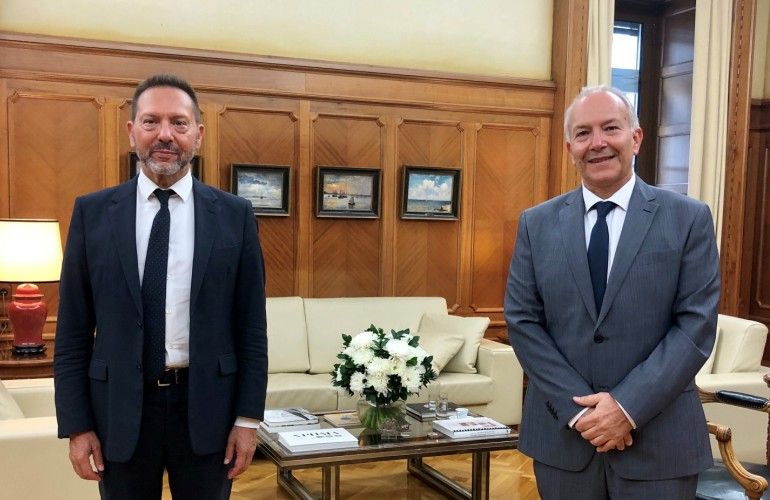 Συνάντηση Γκίκα με τον διοικητή της ΤτΕ, Γιάννη Στουρνάρα