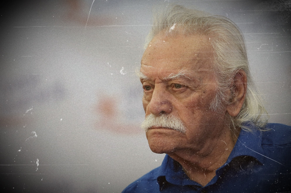 Δημοσία δαπάνη η κηδεία του Μανώλη Γλέζου - Μεσίστια η ελληνική σημαία στην Ακρόπολη