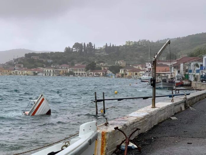Μετρούν πληγές από τον «Ιανό» οι ψαράδες της Ιθάκης