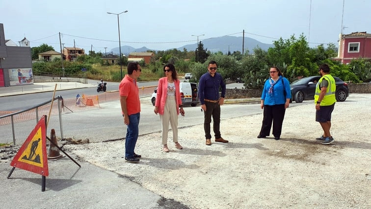 Αυτοψία της Δημάρχου Κεντρικής Κέρκυρας σε έργα συντήρησης οδικού δικτύου