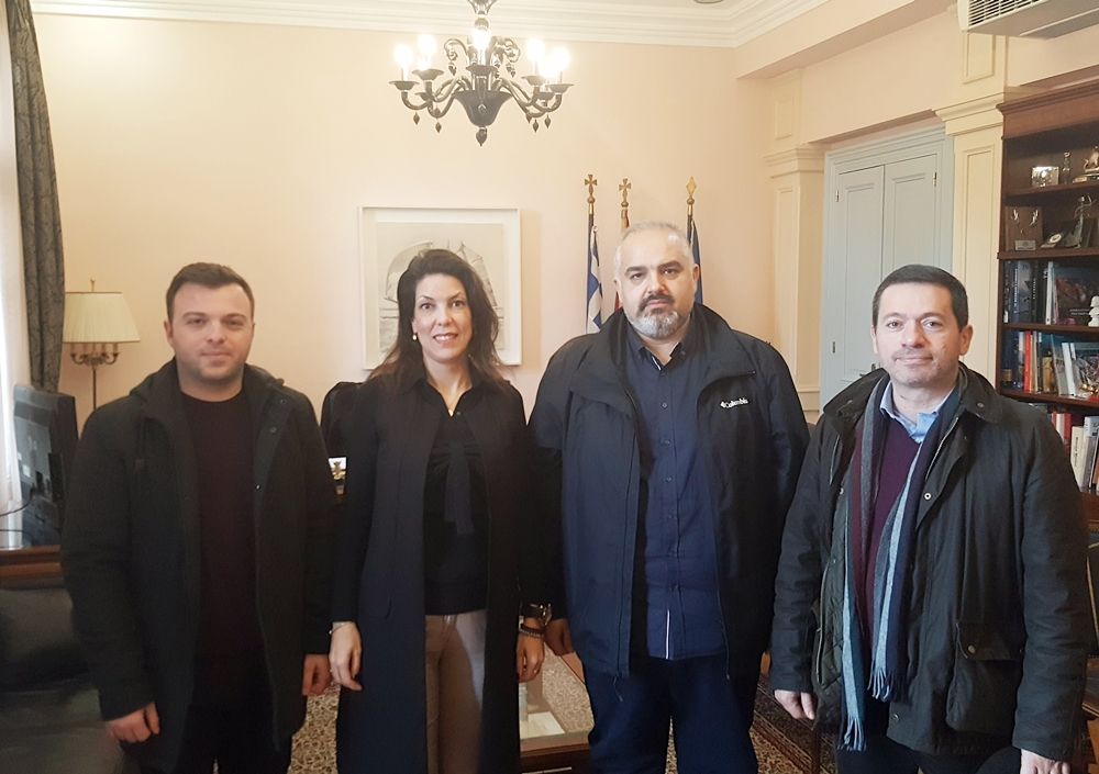 Στήριξη στο Φεστιβάλ, υποσχέθηκε η Υδραίου στον Σύλλογο Σινιών