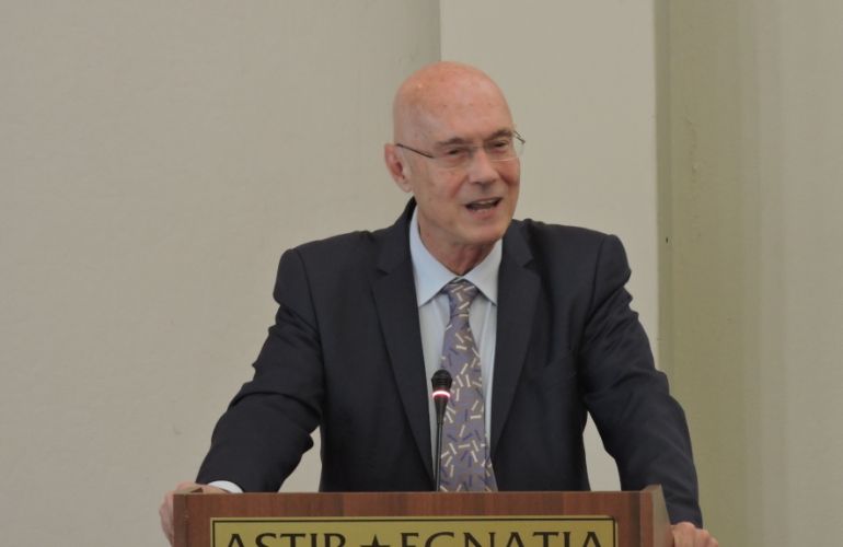 Σύμβουλος του ΥΠ.ΕΣ. για θέματα Στερεών Αποβλήτων & Κυκλικής Οικονομίας ο Γ. Κρεμλής