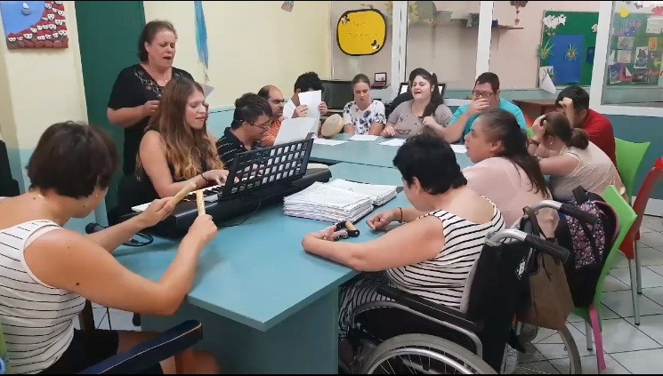 Το συγκινητικό «αντίο» της «Μέλισσας» στον Λαυρέντη Μαχαιρίτσα (video)