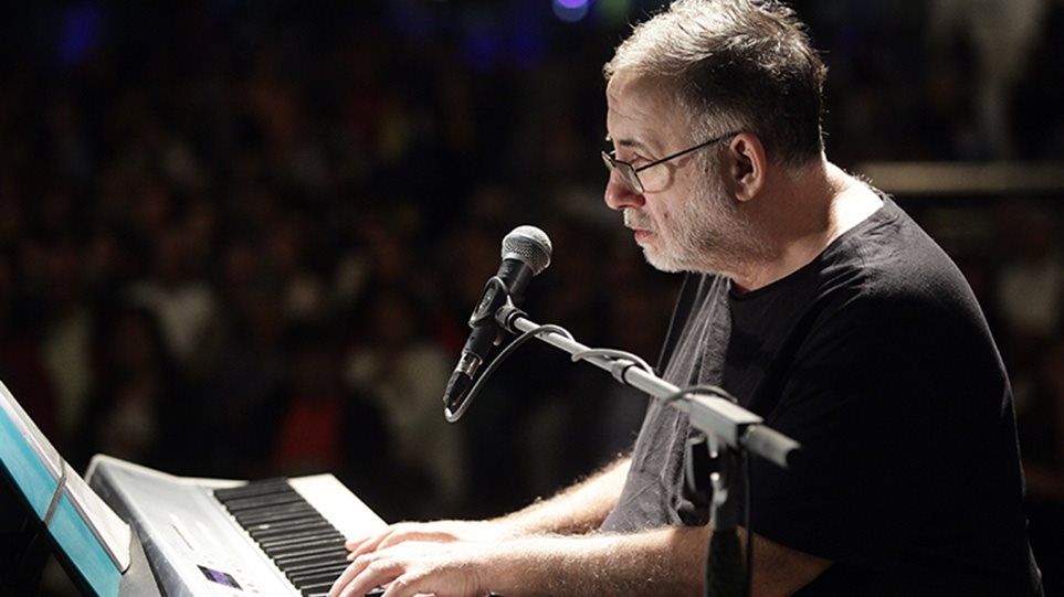 Για τον Θάνο Μικρούτσικο…
