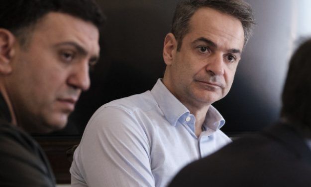Με το μισό υπουργικό του συμβούλιο στην Κέρκυρα ο Κυρ. Μητσοτάκης