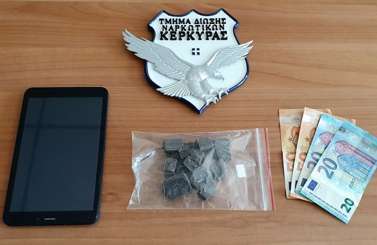 Δύο Κερκυραίοι συνελήφθησαν ως ηγετικά μέλη συμμορίας διακίνησης ναρκωτικών