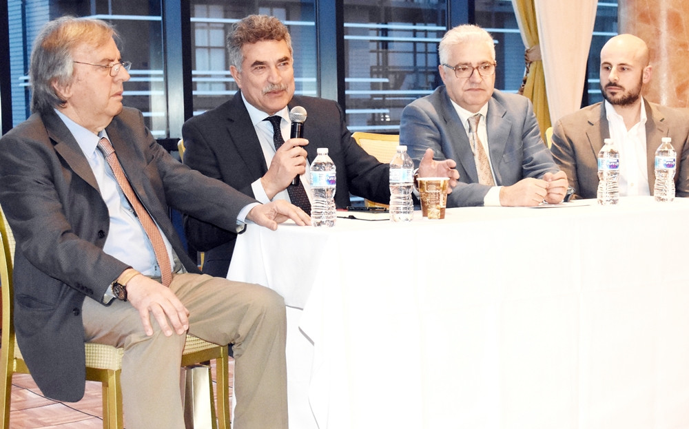 Ομιλία Νικολούζου στους Κερκυραίους απόδημους της Νέας Υόρκης