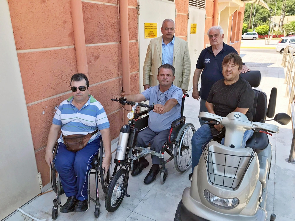 Δεύτερο electric bike, δωρεά του ΟΛΚΕ στον σύλλογο ΑμΕΑ (video)