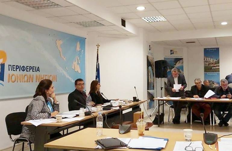 «Στο σκοτάδι» η Ρόδη Κράτσα για το θέμα των προσφύγων
