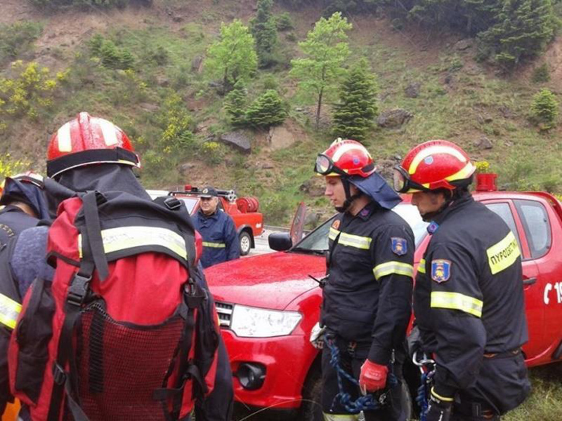 Τον ακούνε αλλά δεν τον βλέπουν