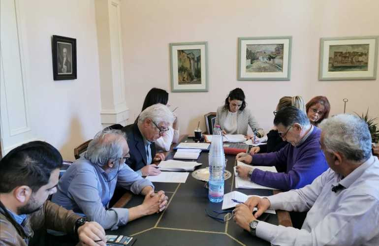 Συνεδριάζει ο ΦοΔΣΑ για τη «μεγάλη μεταφορά» των απορριμμάτων