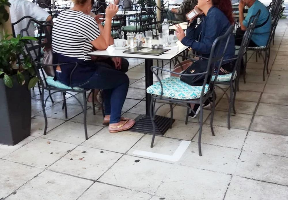 Θεοδωρικάκος: Έως τέλος του έτους η ρύθμιση για την επέκταση των τραπεζοκαθισμάτων