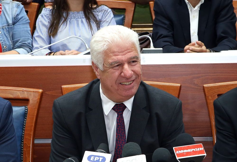Τρεπεκλής: Μαύρο ήθος σε μανδύα «νέου»