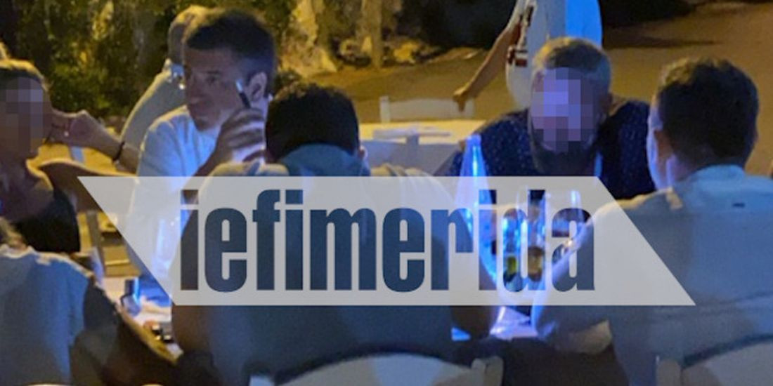 Ο περιφερειάρχης Απόστολος Τζιτζικώστας στους Παξούς, «ξέχασε» το ωράριο