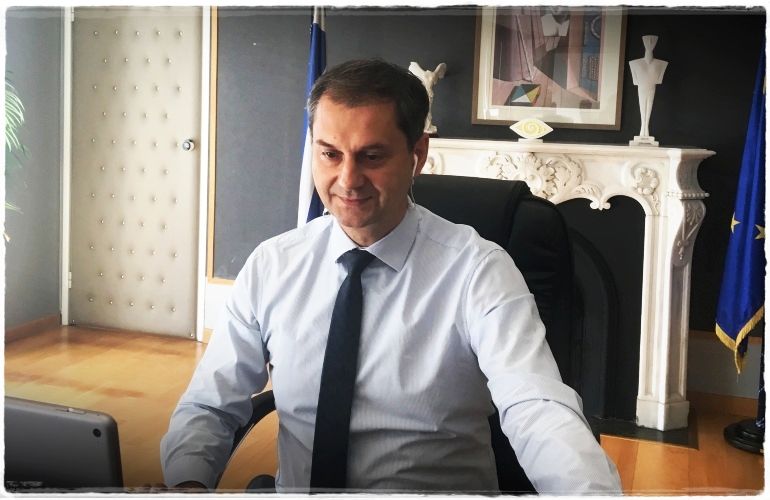 Θεοχάρης: «Αποδίδουν οι έλεγχοι, αλλά ας μην εφησυχάζουμε»