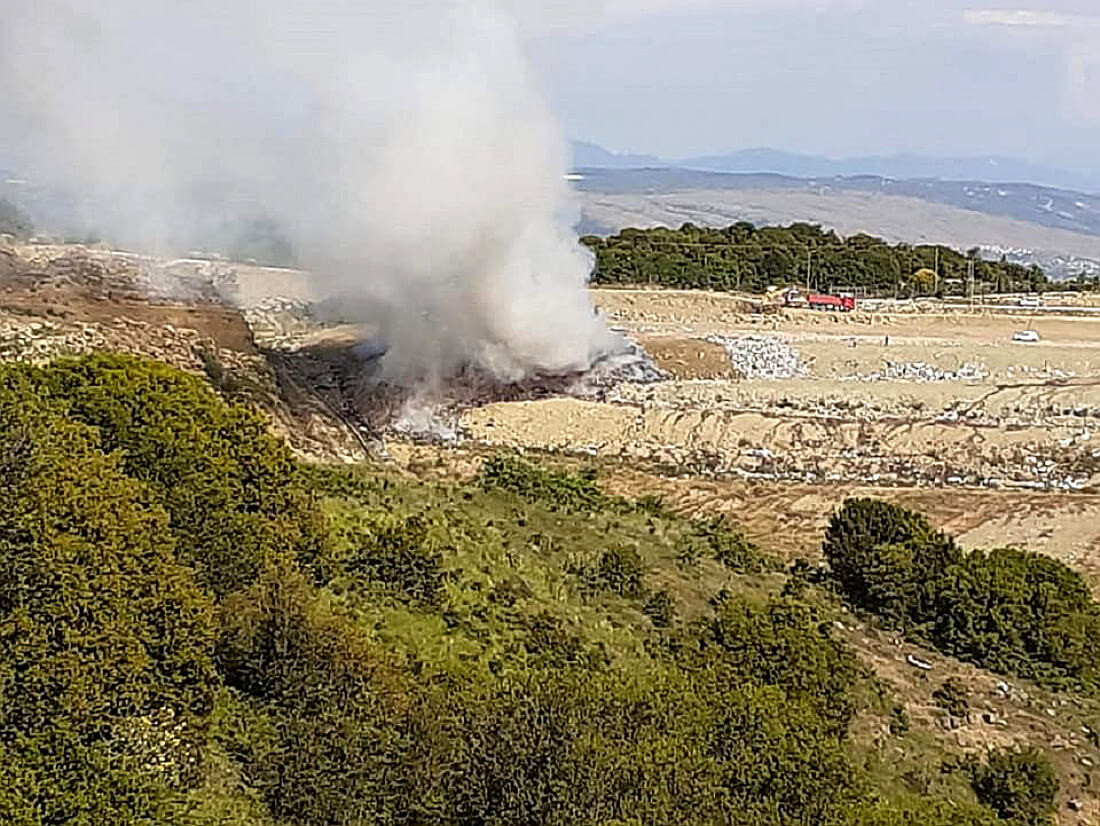 Ελεγχόμενη η φωτιά στον ΧΥΤΑ Ελληνικού έξω από τα Γιάννενα